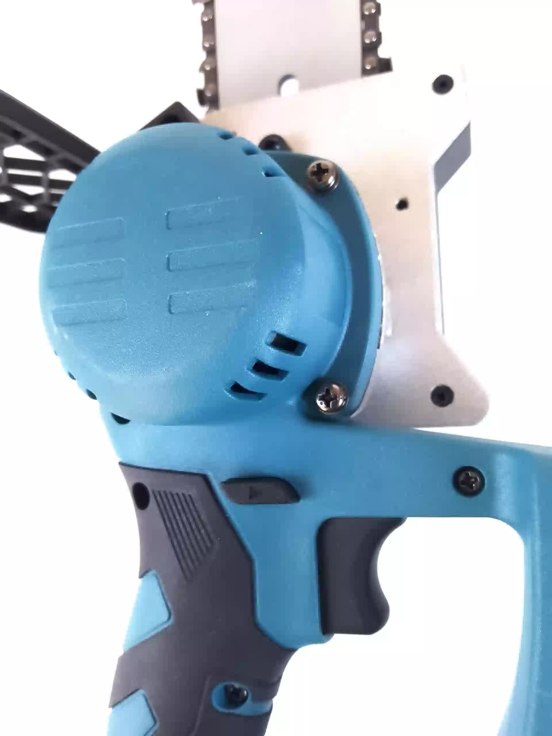 10 inch Portable Battery Powered Cordless ChainSaw - Image 3